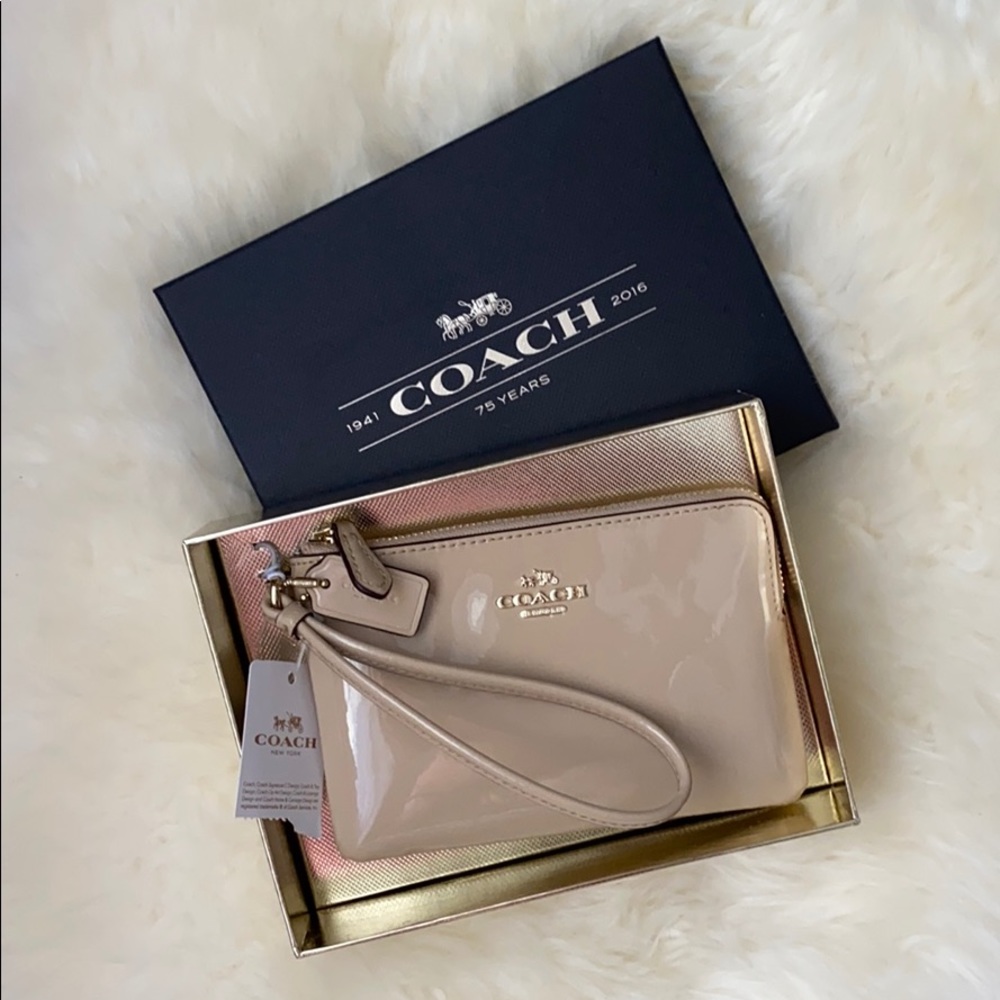 NWT in box Coach Wristlet bag
